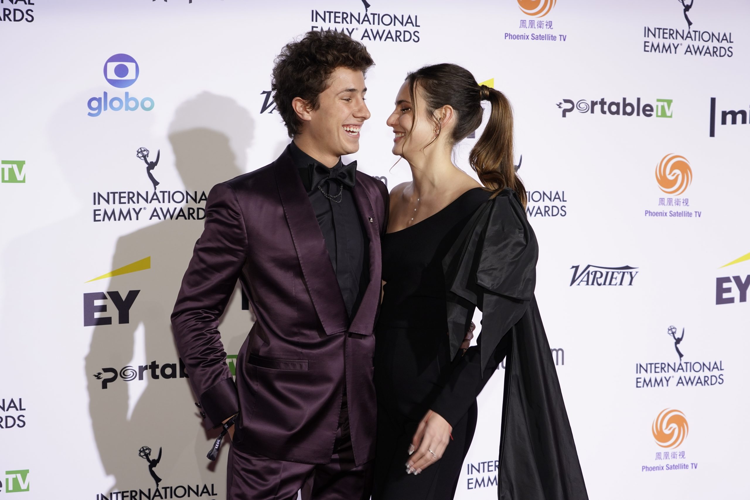 Juanpa Zurita and Macarena Achaga on the red carpet at the 49th International Emmy Awards, November 22, 2021 in New York City. 49th International Emmy Awards